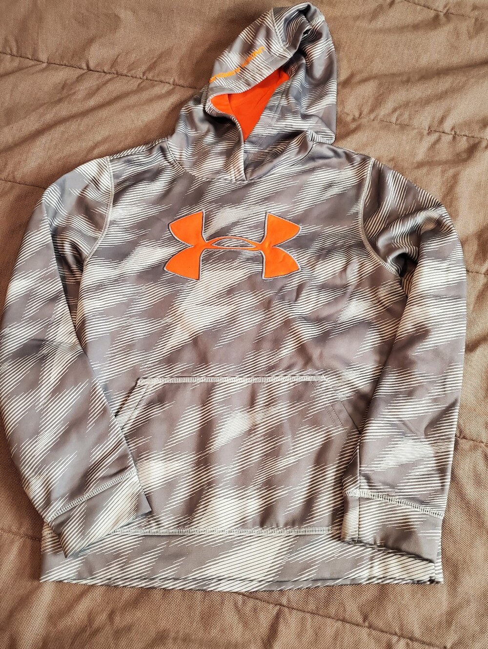 Under Armour Youth Medium Pullover Hoodie Gray Grey Orange Camo M YMD